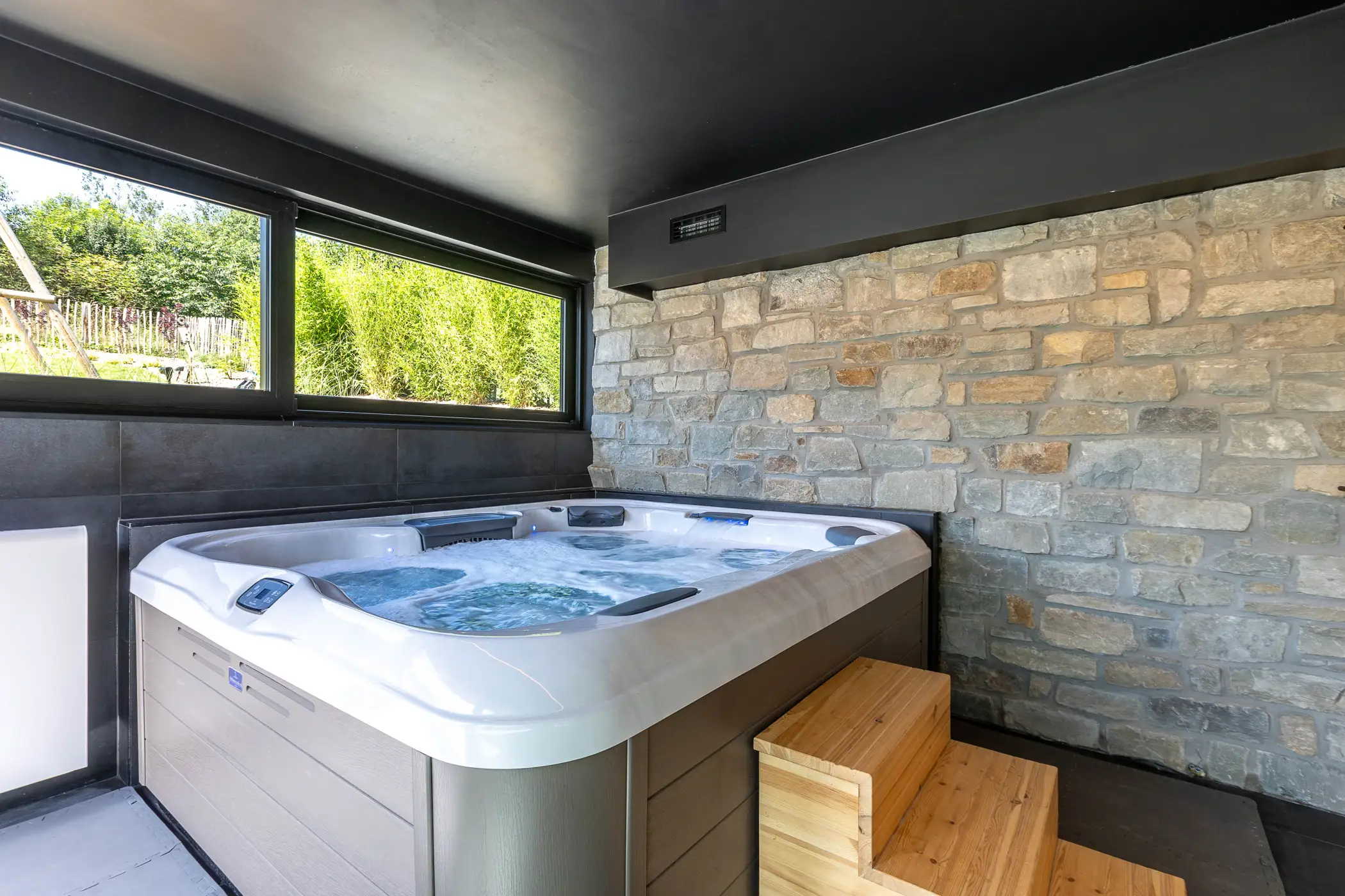 Cottage for 10 people in Tenneville Villa Wood